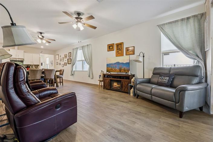 Image No.11-3 Bed Property for sale