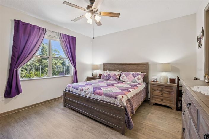 Image No.20-3 Bed Property for sale