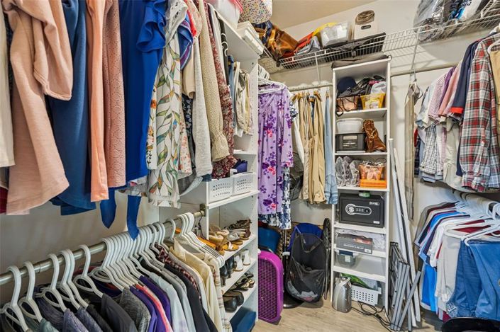 Image No.23-3 Bed Property for sale