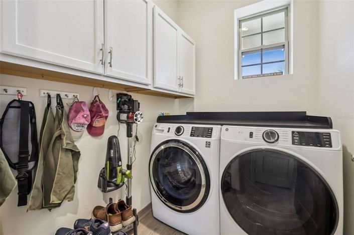 Image No.29-3 Bed Property for sale