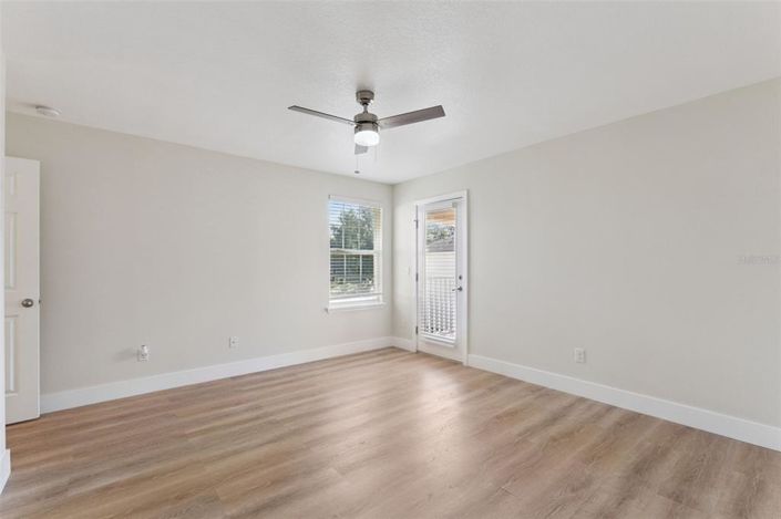 Image No.30-5 Bed Property for sale