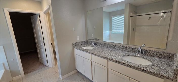 Image No.43-5 Bed Property for sale