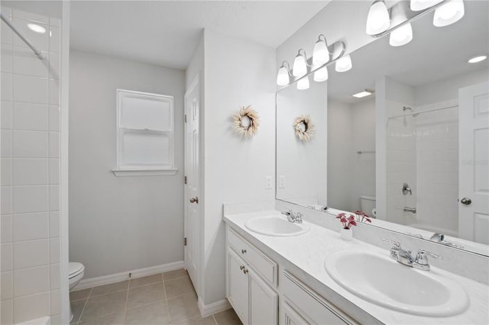 Image No.17-4 Bed Property for sale