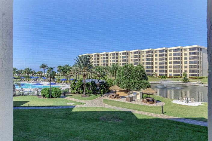 Image No.9-Propriété de 2 chambres à vendre à Sarasota