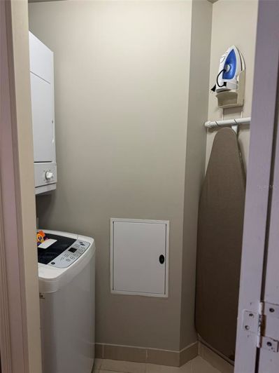 Image No.10-2 Bed Property for sale