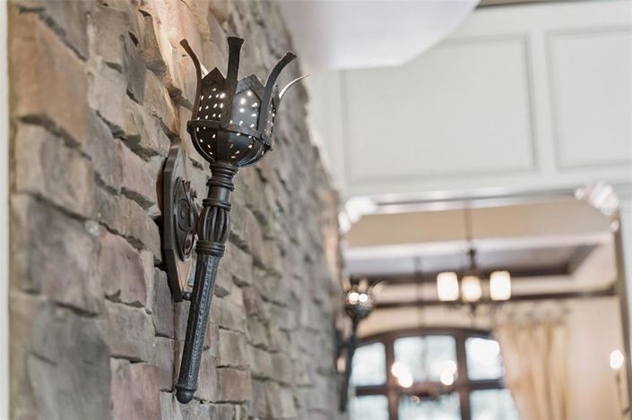 Image No.16-7 Bed Property for sale