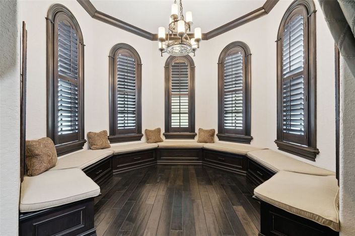 Image No.41-7 Bed Property for sale