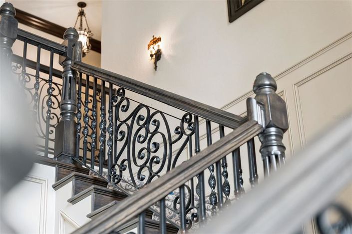 Image No.46-7 Bed Property for sale