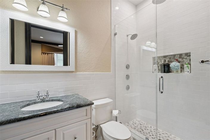 Image No.54-7 Bed Property for sale