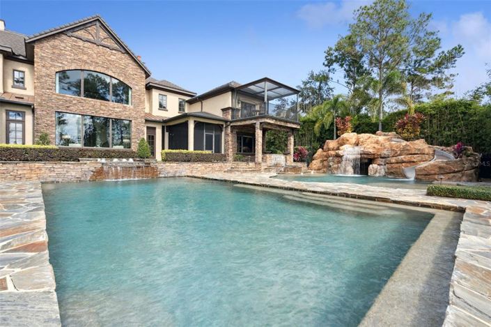 Image No.78-7 Bed Property for sale