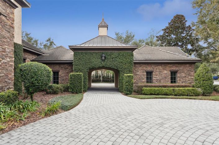 Image No.86-7 Bed Property for sale