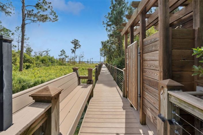 Image No.87-7 Bed Property for sale