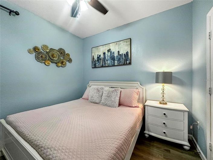 Image No.11-6 Bed Property for sale