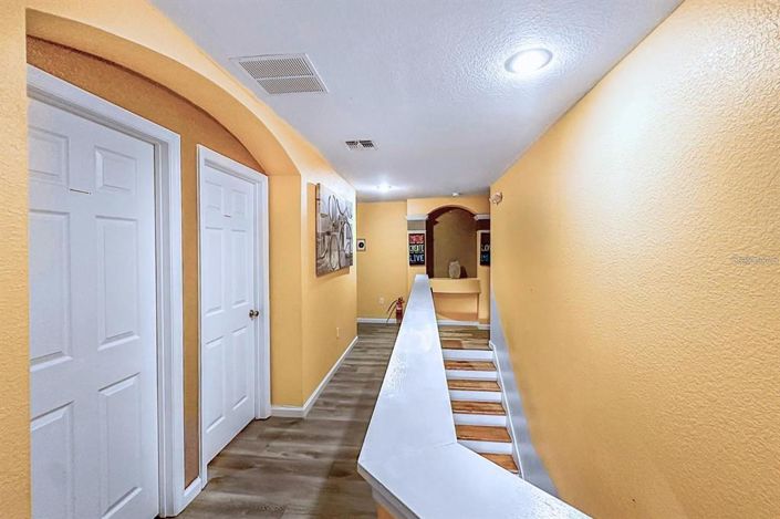 Image No.9-6 Bed Property for sale