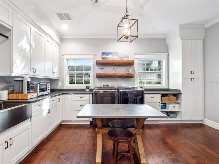 Image No.16-4 Bed Property for sale