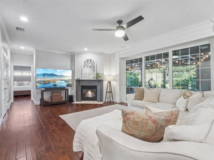 Image No.5-4 Bed Property for sale