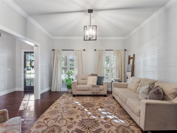 Image No.8-4 Bed Property for sale