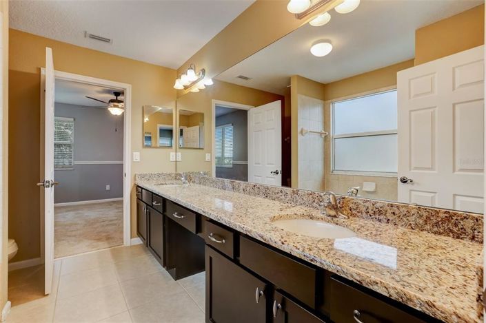 Image No.28-3 Bed Property for sale