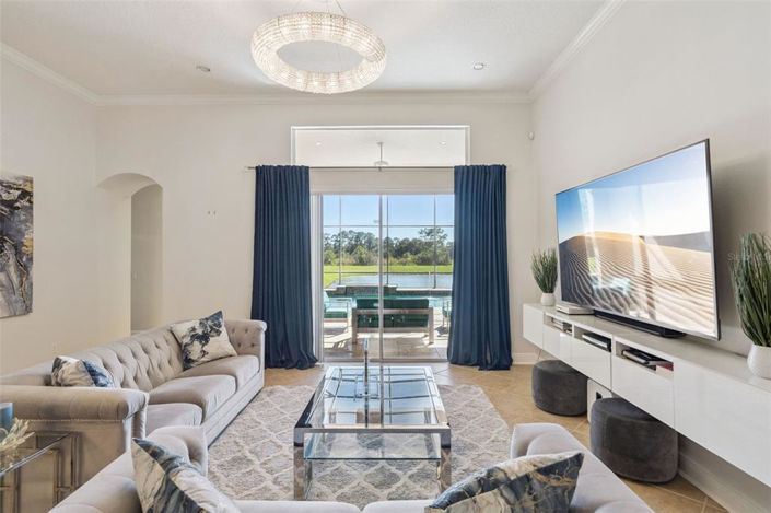 Image No.12-4 Bed Property for sale