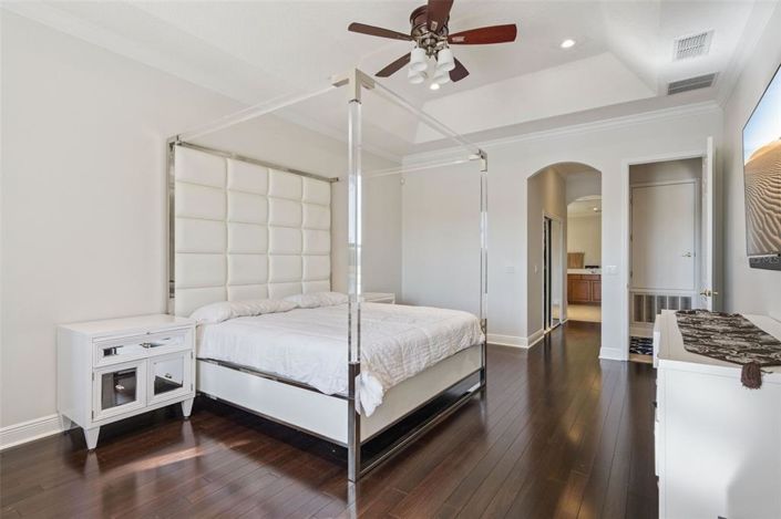 Image No.25-4 Bed Property for sale