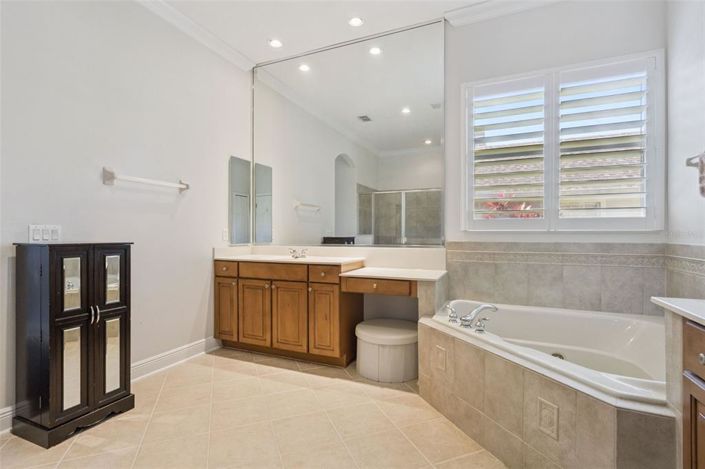 Image No.29-4 Bed Property for sale