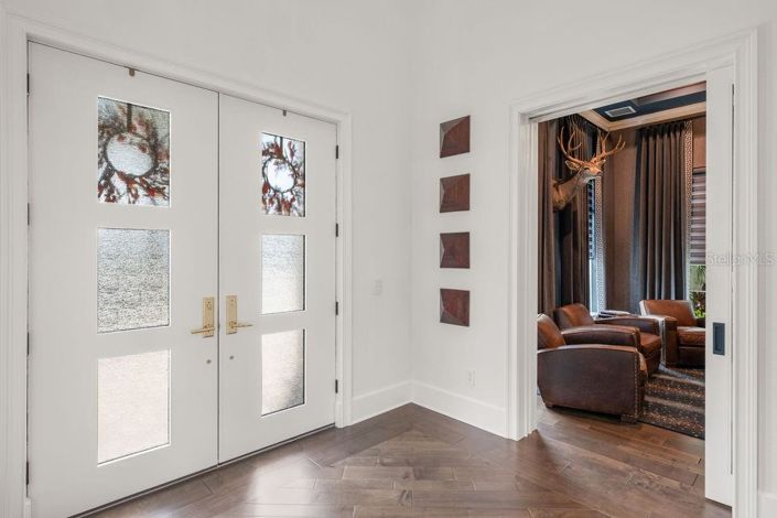 Image No.13-5 Bed Property for sale