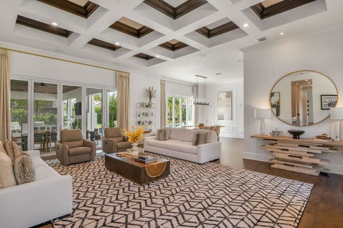 Image No.20-5 Bed Property for sale