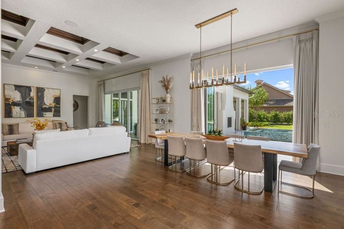 Image No.24-5 Bed Property for sale