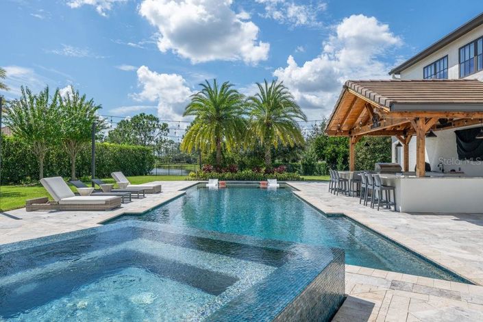 Image No.4-5 Bed Property for sale