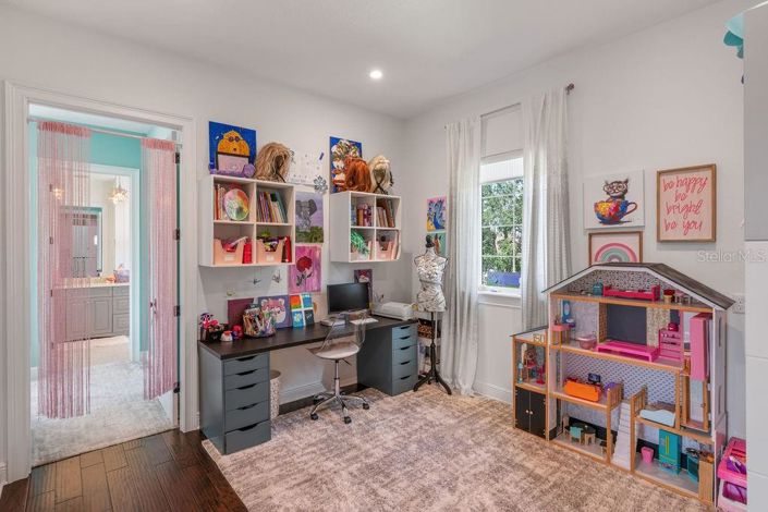 Image No.51-5 Bed Property for sale