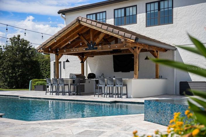 Image No.6-5 Bed Property for sale