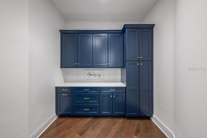 Image No.63-5 Bed Property for sale