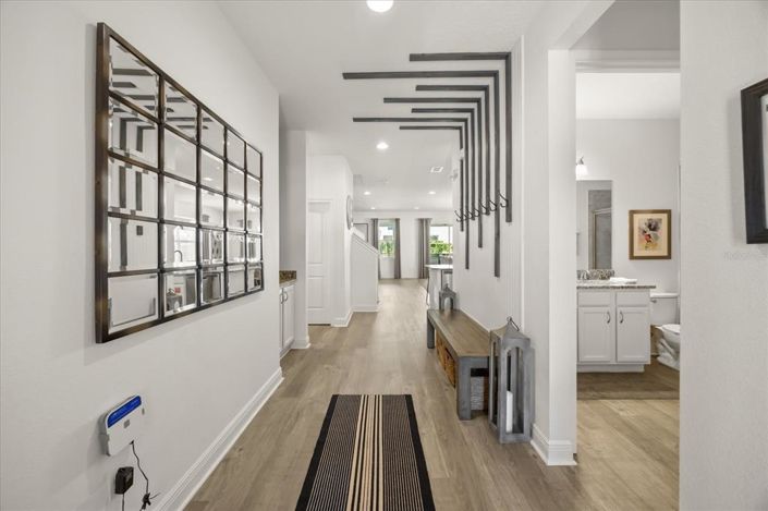 Image No.11-8 Bed Property for sale