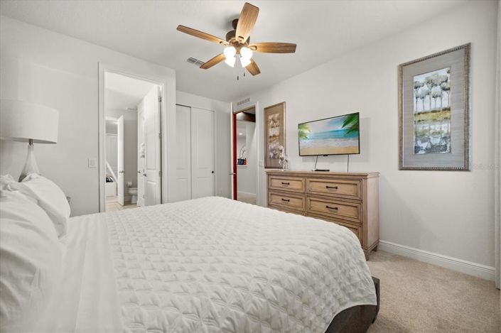 Image No.21-8 Bed Property for sale