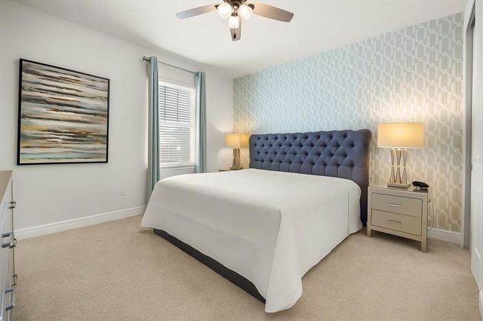 Image No.23-8 Bed Property for sale