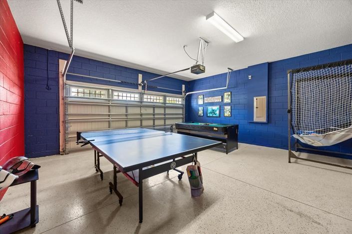 Image No.37-8 Bed Property for sale