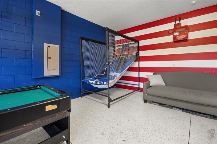 Image No.39-8 Bed Property for sale