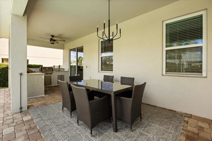 Image No.41-8 Bed Property for sale