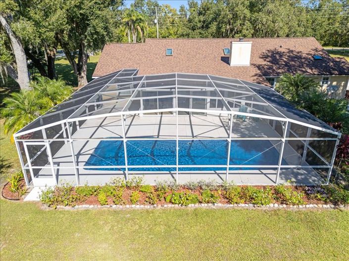 Image No.27-3 Bed Property for sale