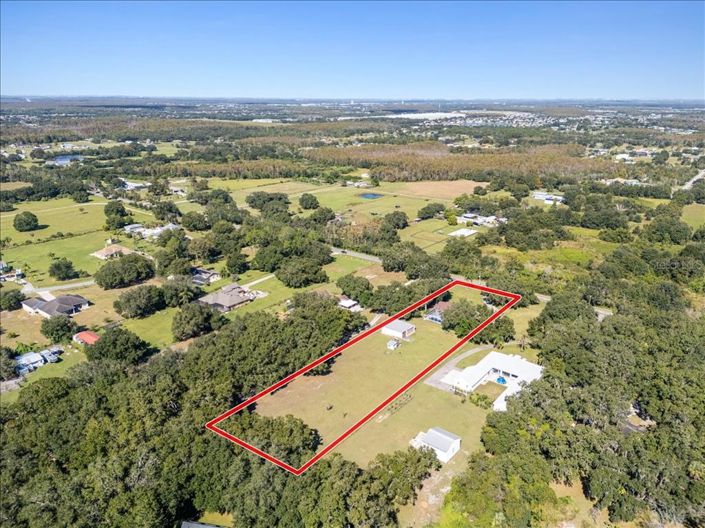 Image No.37-3 Bed Property for sale