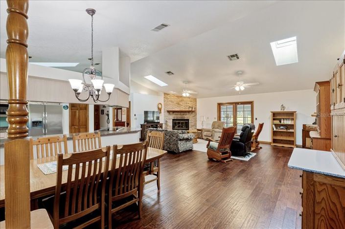 Image No.6-3 Bed Property for sale