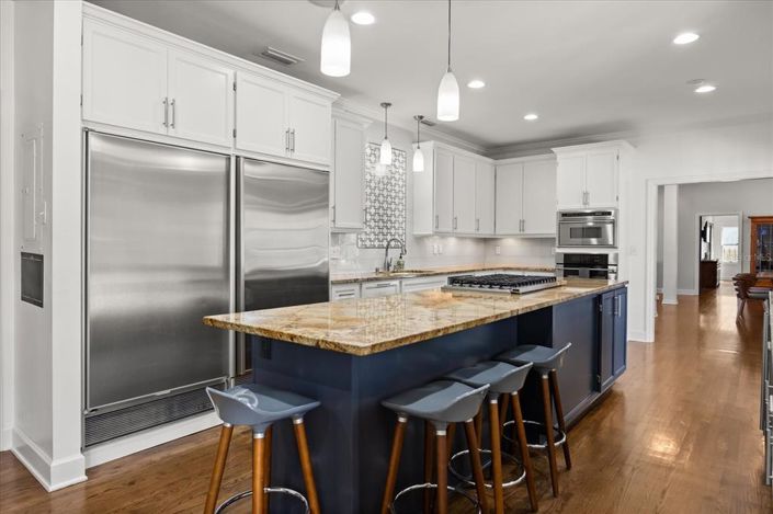 Image No.22-4 Bed Property for sale