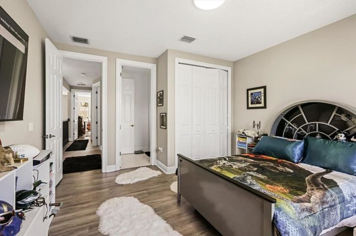 Image No.19-4 Bed Property for sale