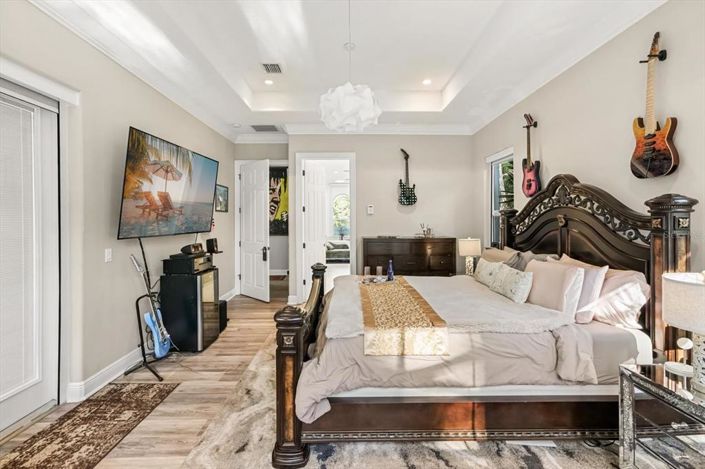 Image No.27-4 Bed Property for sale