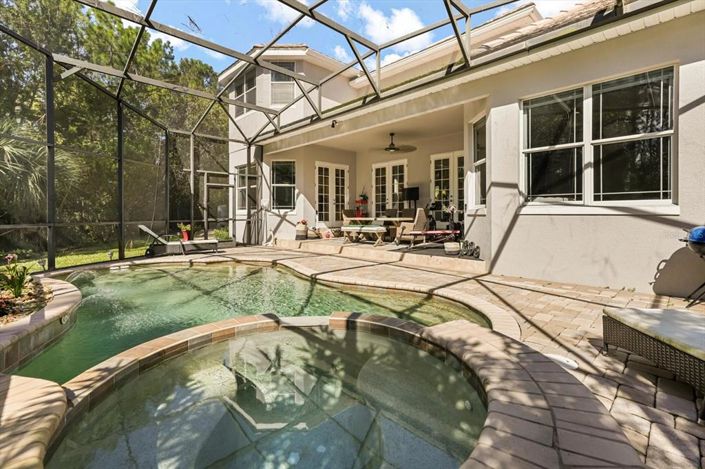 Image No.35-4 Bed Property for sale