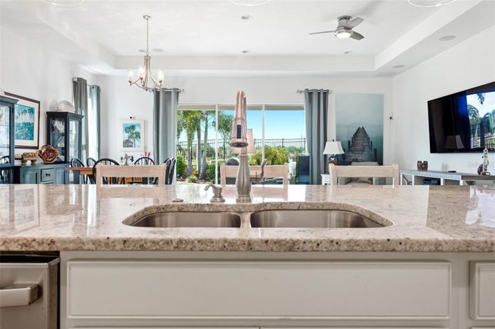 Image No.19-3 Bed Property for sale