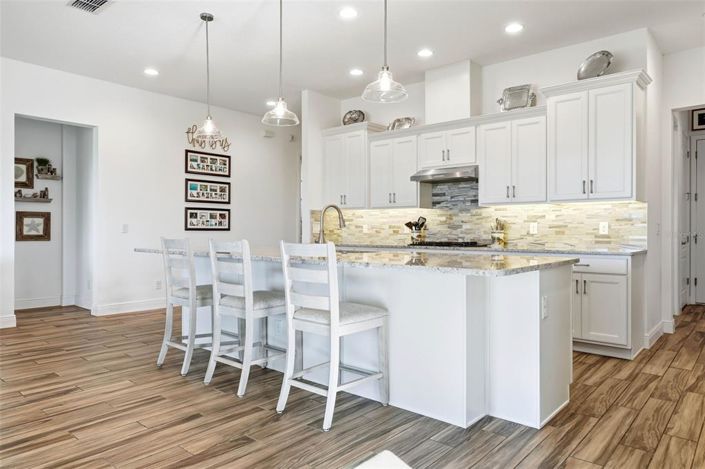 Image No.22-3 Bed Property for sale