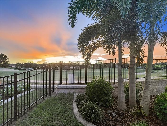 Image No.43-3 Bed Property for sale