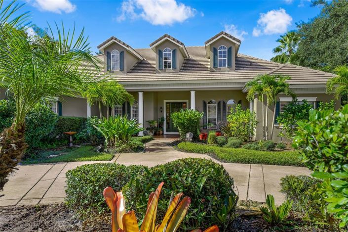 Image No.2-5 Bed Property for sale