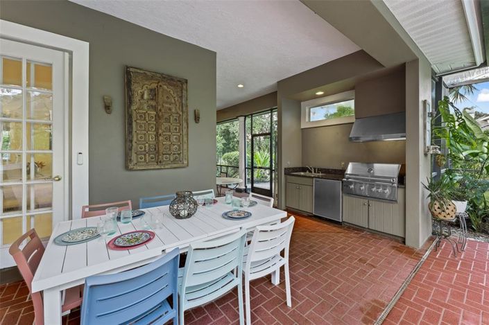 Image No.59-5 Bed Property for sale